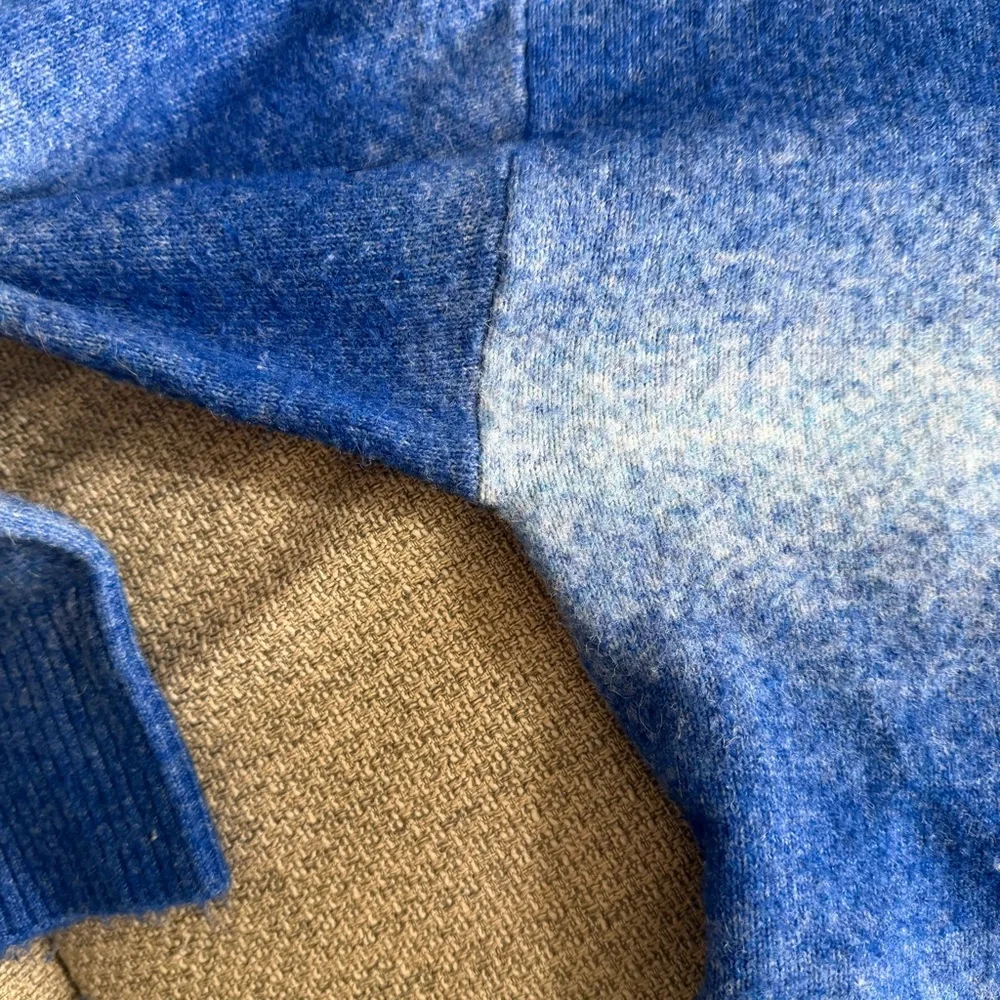 Old Navy Blue Ombre Crewneck Sweater - Picture 7 of 8